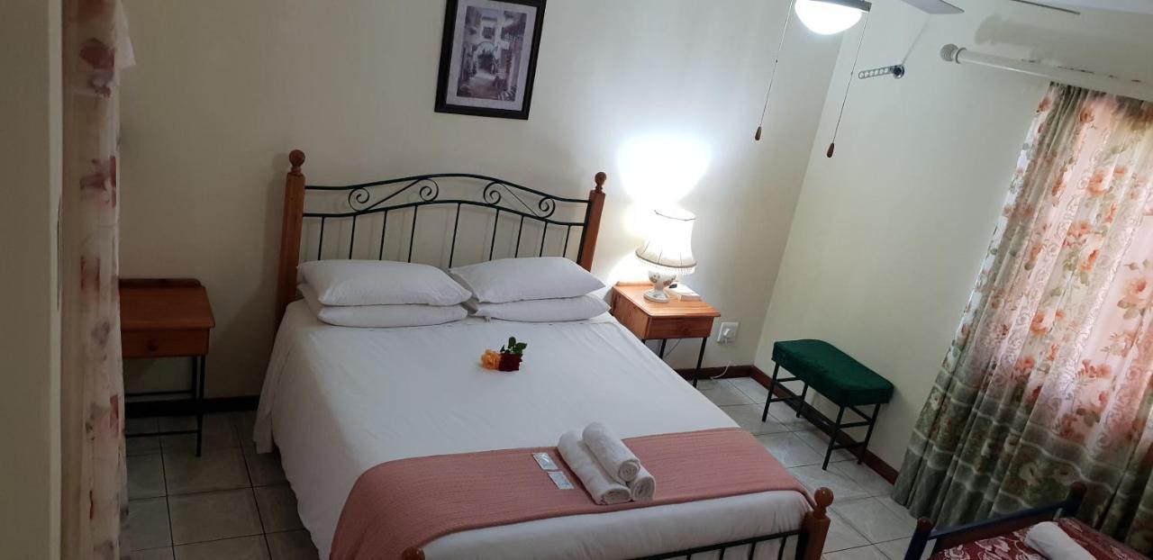 Ebenezer Guesthouse Bluewater Bay Port Elizabeth Exterior foto