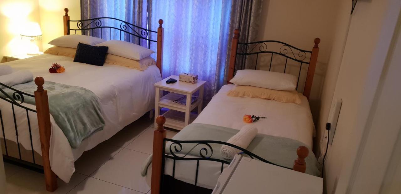 Ebenezer Guesthouse Bluewater Bay Port Elizabeth Exterior foto