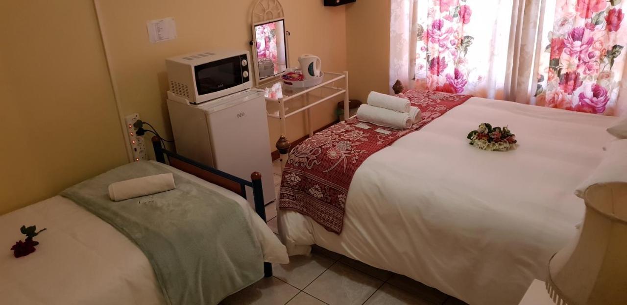 Ebenezer Guesthouse Bluewater Bay Port Elizabeth Exterior foto